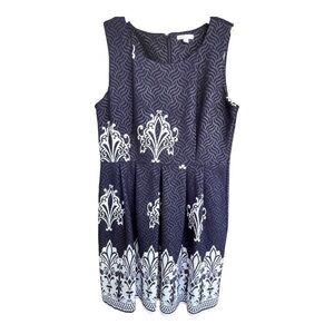 🔥💙Stretchy New York & Co navy & white print dress. Ike new condition! Size XL